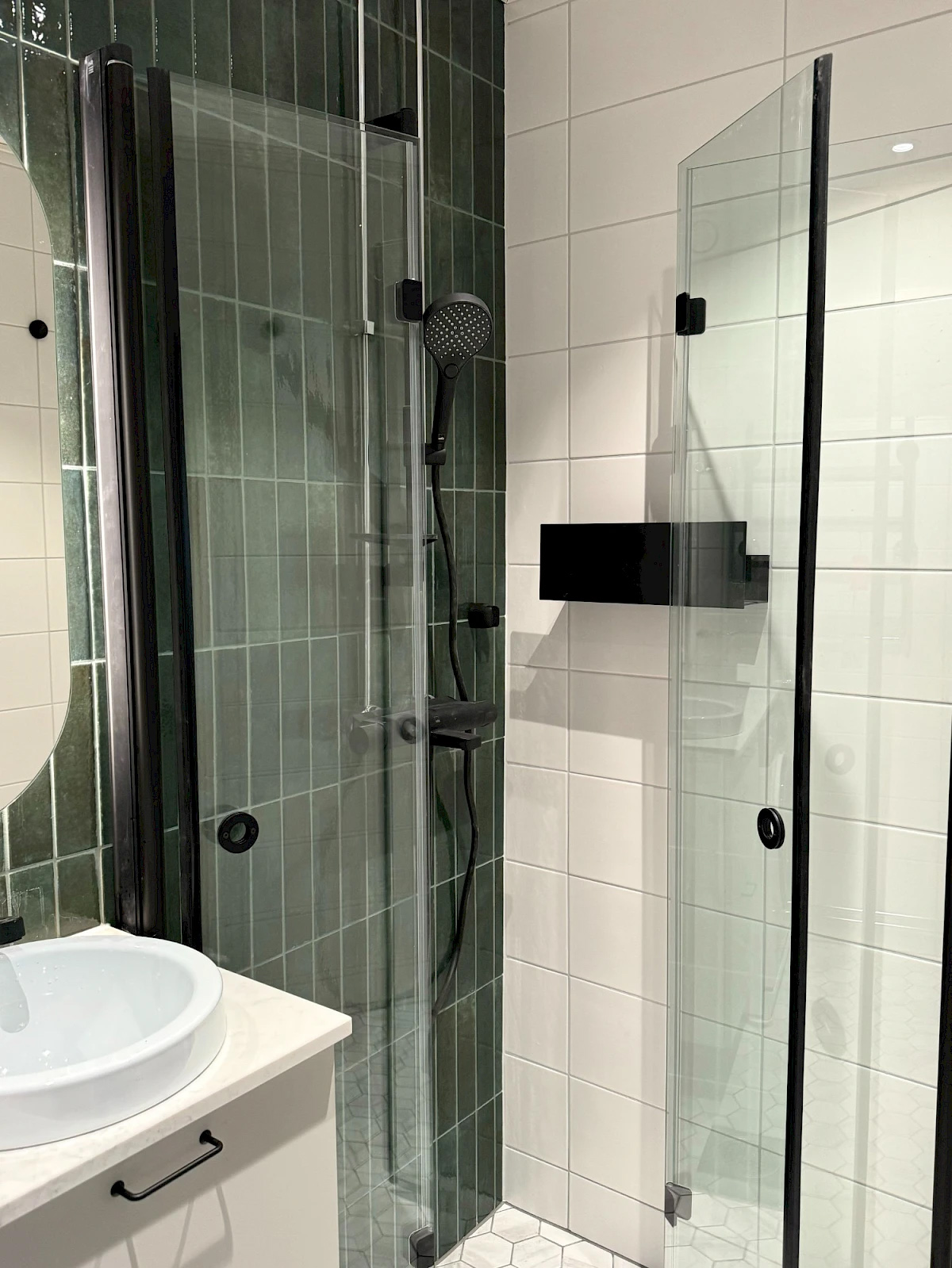 Kylpyhuoneremontti | Vihreä laatta | Saunatehdas